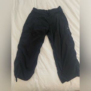 Lululemon dance studio black capris size 4